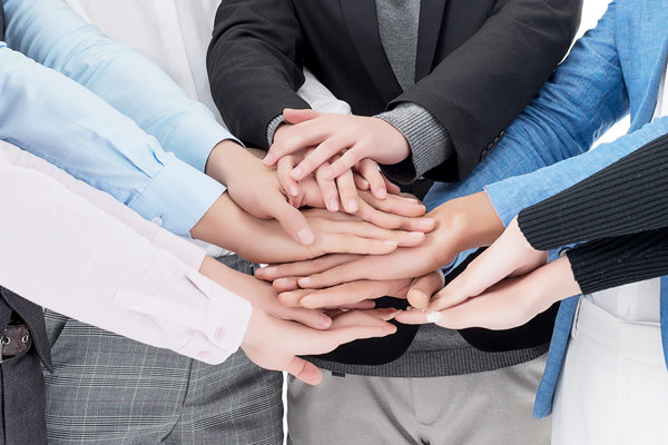 變革中的企業(yè)如何對(duì)待持不同態(tài)度的人？