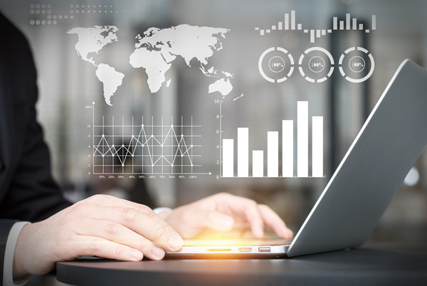 洞察市場(chǎng)變化與競(jìng)爭(zhēng)態(tài)勢(shì)，制定快速響應(yīng)的戰(zhàn)略舉措