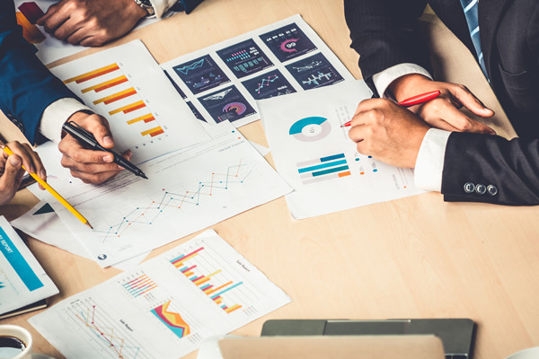 幫助企業(yè)應對變革挑戰(zhàn)，實現(xiàn)組織轉型與優(yōu)化