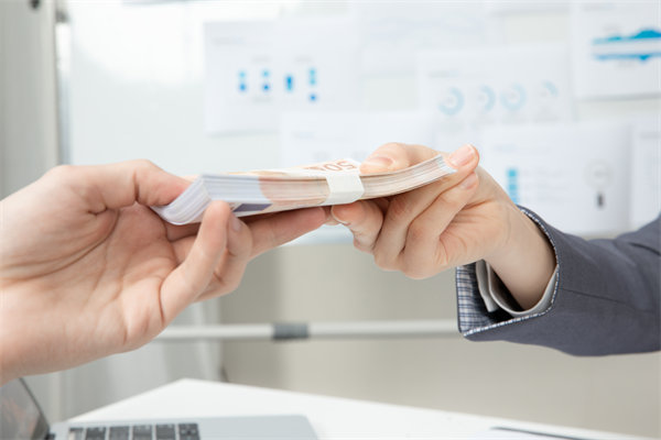 如何設(shè)計(jì)高效能薪酬體系以激發(fā)員工最大潛能？