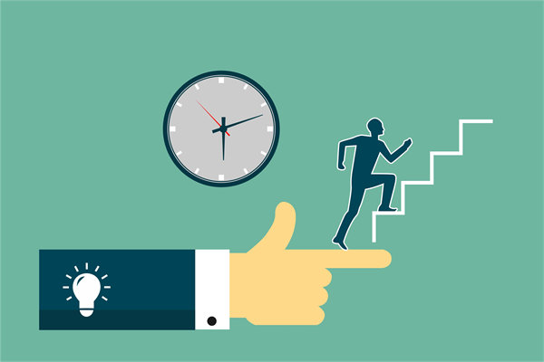 如何制定適應快速變化市場的長期戰(zhàn)略規(guī)劃？