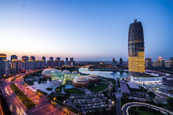 鄭州管理咨詢機(jī)構(gòu)若不懂本地產(chǎn)業(yè)邏輯，怎幫企業(yè)踩準(zhǔn)發(fā)展節(jié)奏？
